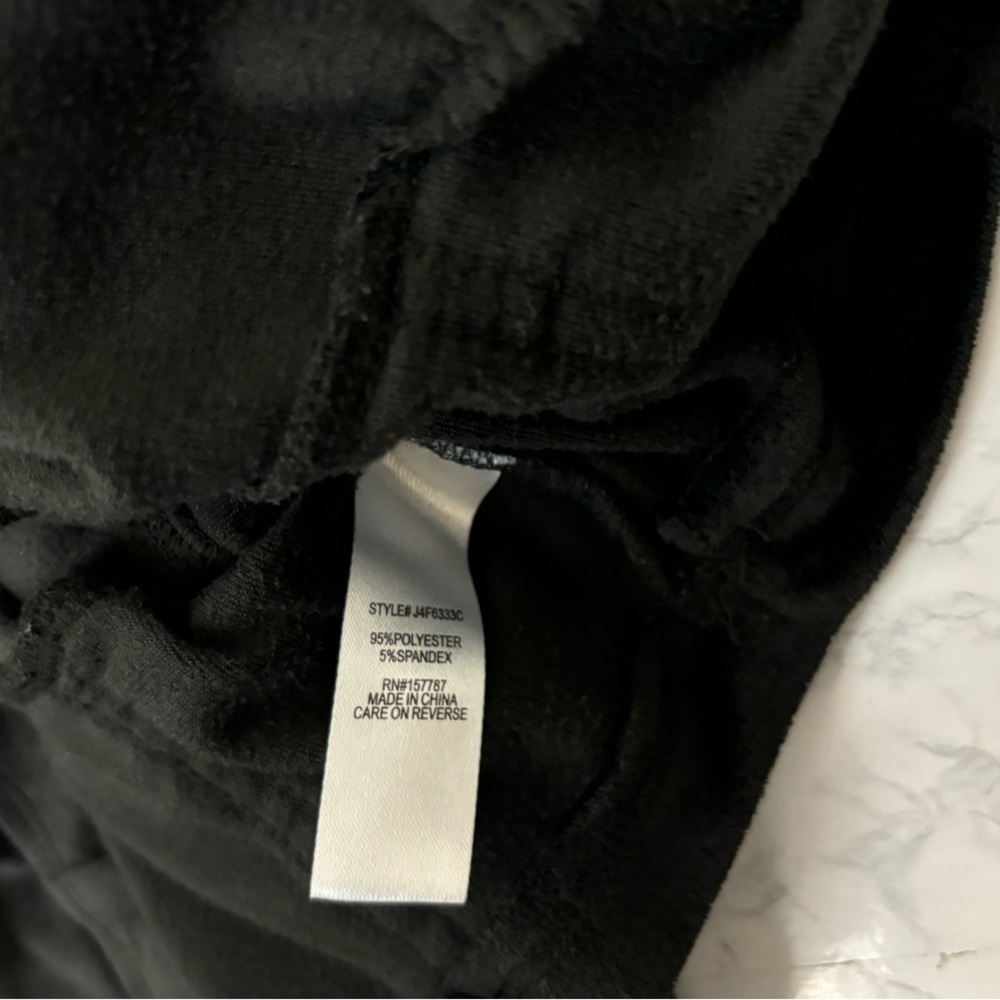 JOLIE & JOY Cropped Hoodie Sweater Womens L Velour Black Pullover Long Sleeve D2 - Picture 5 of 5